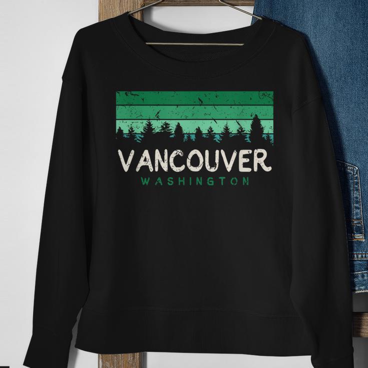 Vancouver WashingtonVintage Wa Souvenirs Sweatshirt Gifts for Old Women