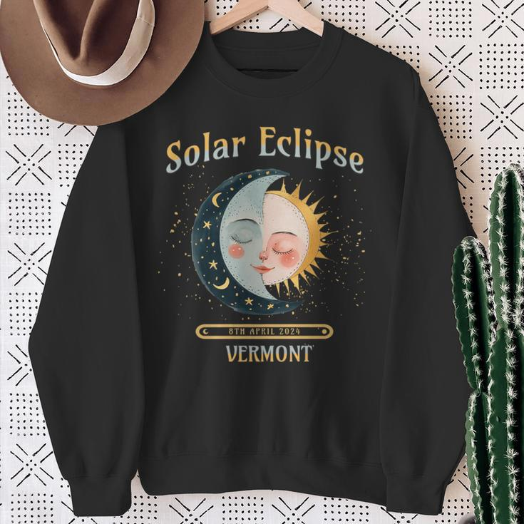 Vermont Total Solar Eclipse 2024 Totality Souvenir Retro Sweatshirt Gifts for Old Women