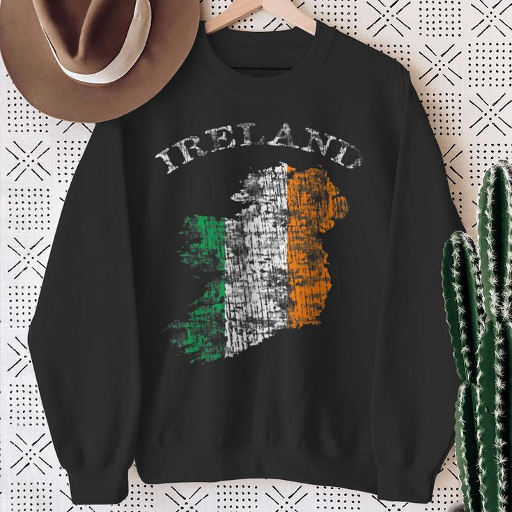 Vintage Ireland Irish Flag Sweatshirt Geschenke für alte Frauen