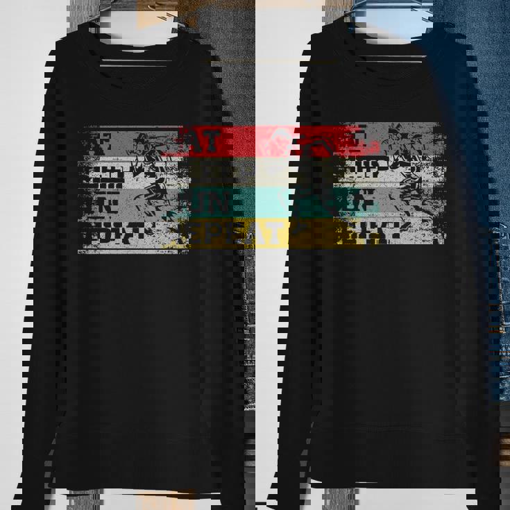 Vintage Retro Eat Sleep Run Repeat Running Runner Sweatshirt Gifts for Old Women