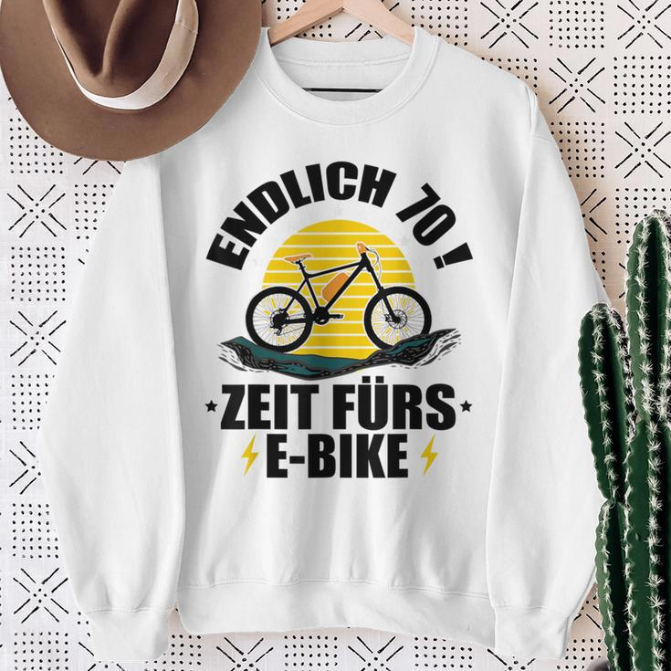 70Th Birthday Bicycle Endlich 70 Zeit Für E-Bike Sweatshirt Geschenke für alte Frauen