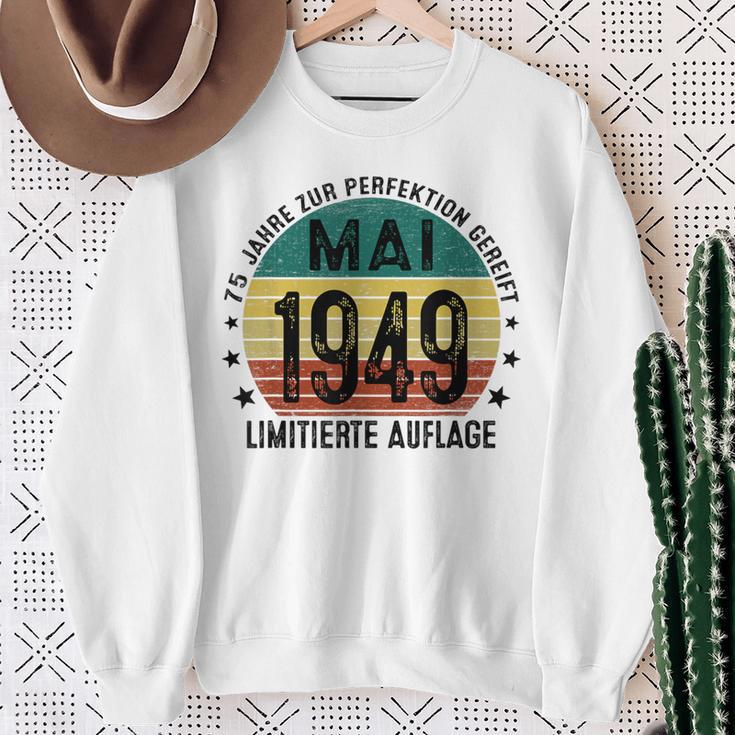 75 Geburtstag Mann 75 Jahre Deko Jahrgang Mai 1949 Sweatshirt Geschenke für alte Frauen