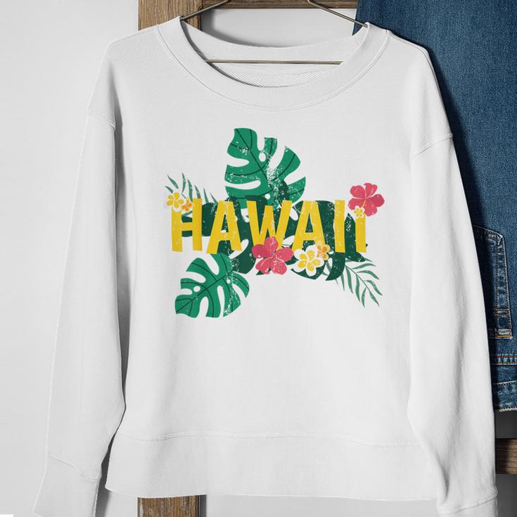 Aloha Hawaiian Sumer Vacation Tropical Flowers Hawaii Sweatshirt Gifts for Old Women