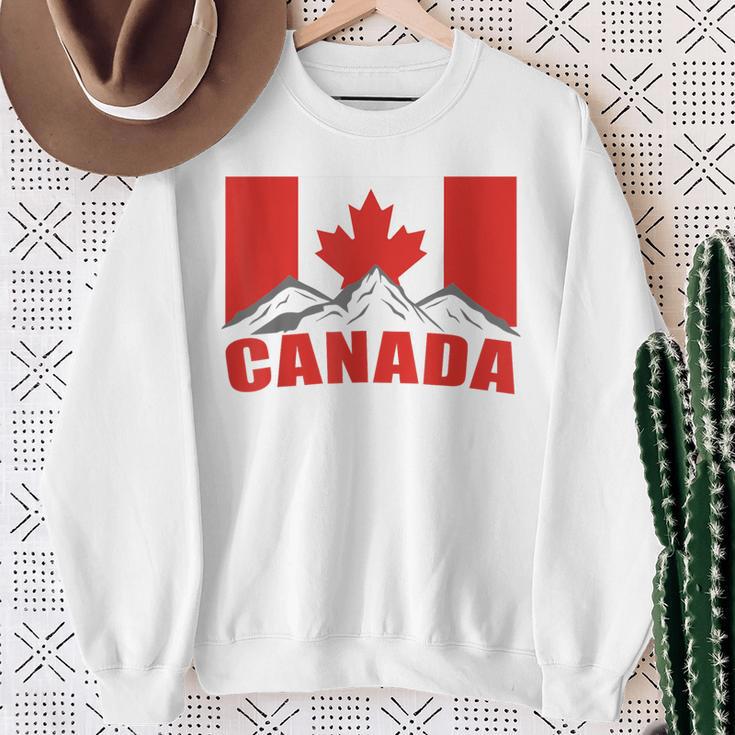 Canadian Canada Flag Excavator Sweatshirt Geschenke für alte Frauen