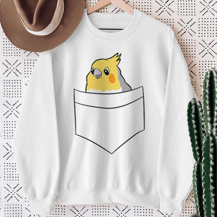 Cockatiel In Bag Bird Cockatiel Cockatiel Parakeet Sweatshirt Geschenke für alte Frauen