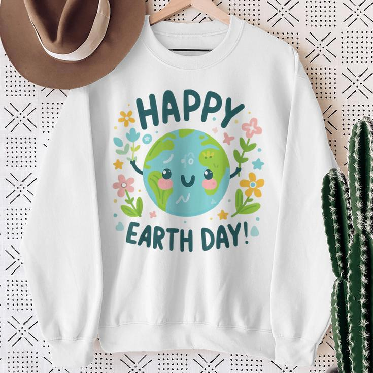 Cute Planet Earth Day Birthday Happy Earth Day 2024 Sweatshirt Gifts for Old Women