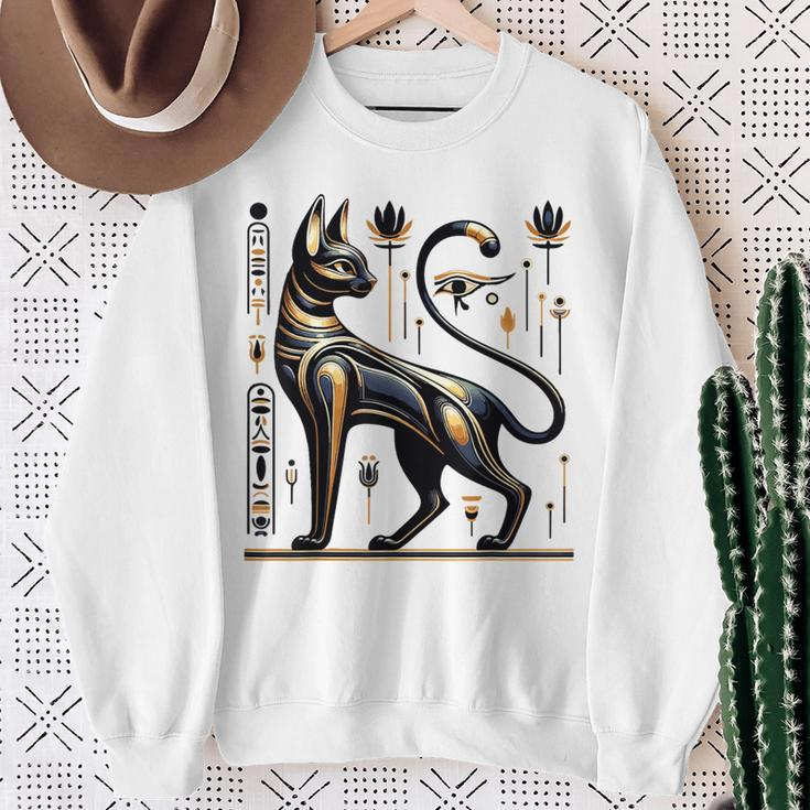 Egyptian Cat Eye Of Ra Vintage Symbol Ancient Egypt Sweatshirt Gifts for Old Women
