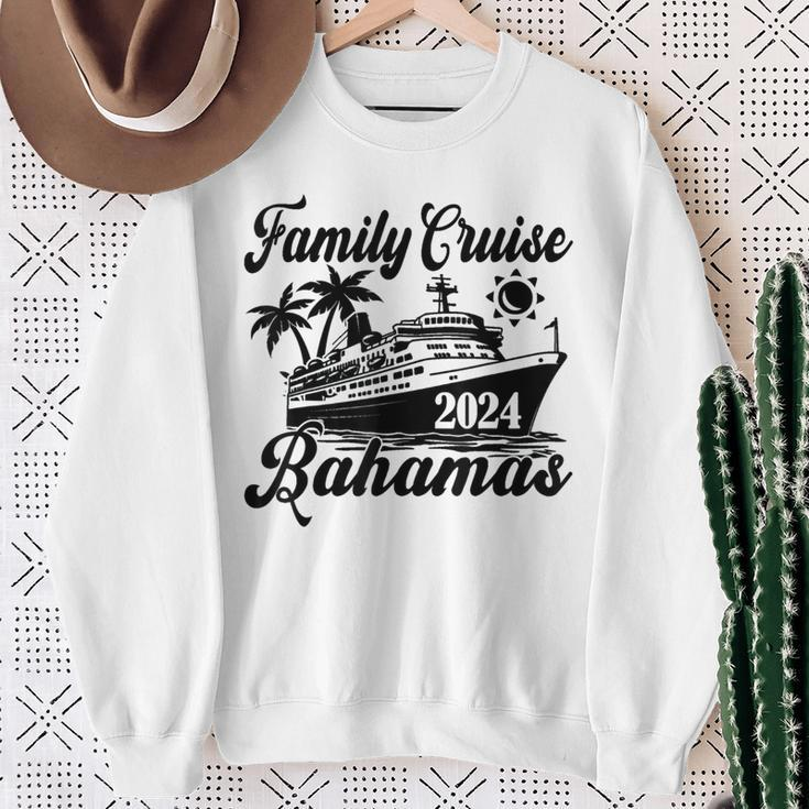 Family Cruise Bahamas 2024 Family Matching Couple Sweatshirt Gifts for Old Women