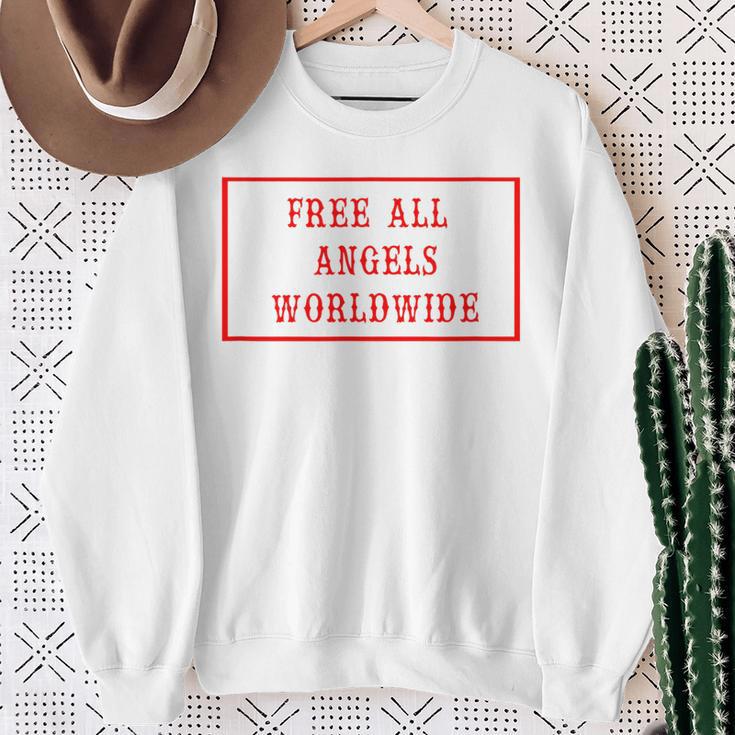 Free All Angels Worldwide Sweatshirt Geschenke für alte Frauen