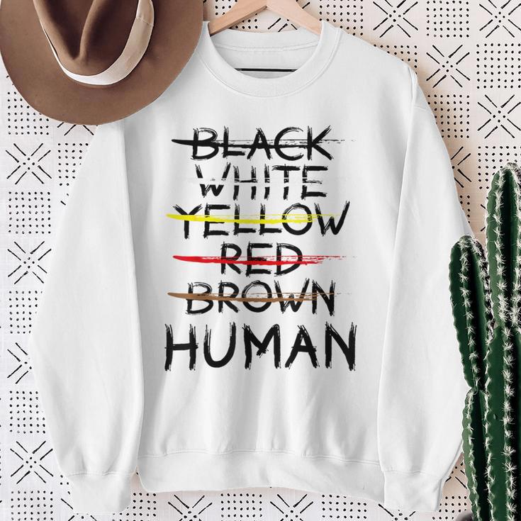 Gegen Rassismus No Racism Human Sweatshirt Geschenke für alte Frauen