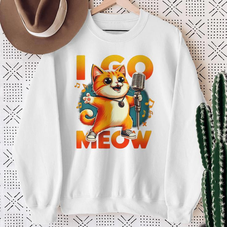 I Go Meow Singing Cat Meme Cat Lovers Cat Owner Outfit Sweatshirt Gifts for Old Women
