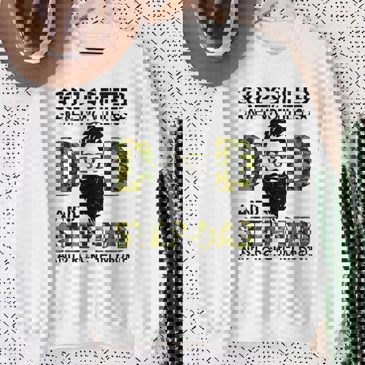 Goded Me Two Titles Dad And Papa Fathers Day Sweatshirt Gifts for Old Women