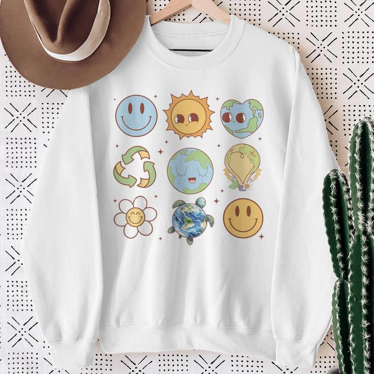 Groovy Earth Planet Hippie Smile Face Happy Earth Day 2024 Sweatshirt Gifts for Old Women