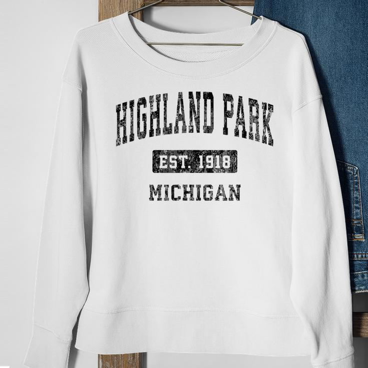 Highland Park Michigan Mi Vintage Sports Black Sweatshirt Gifts for Old Women