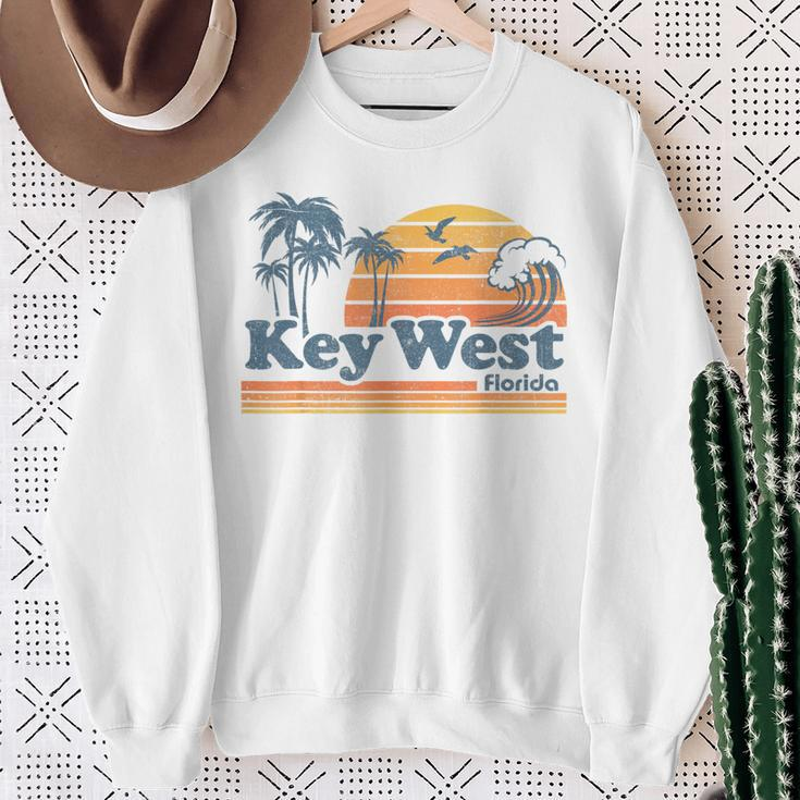 Key West Florida Beach Vintage Spring Break Vacation Retro Sweatshirt Gifts for Old Women