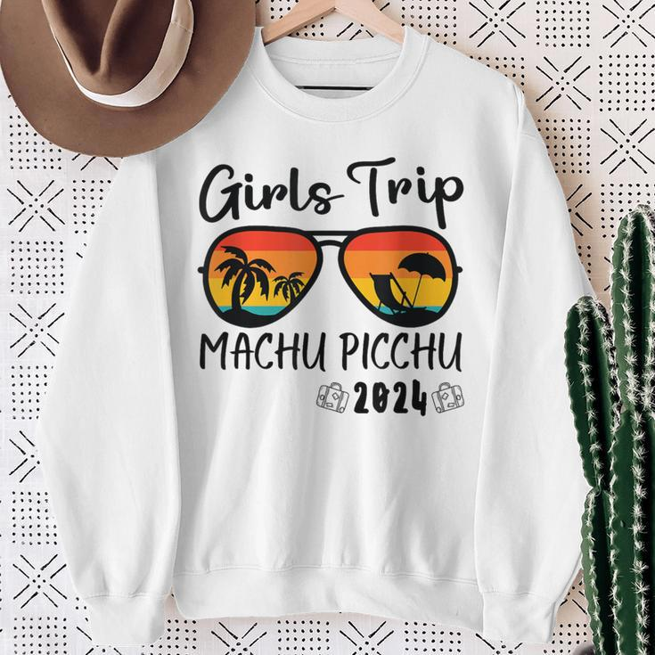Machu Picchu Peru Girls Trip 2024 Sweatshirt Gifts for Old Women