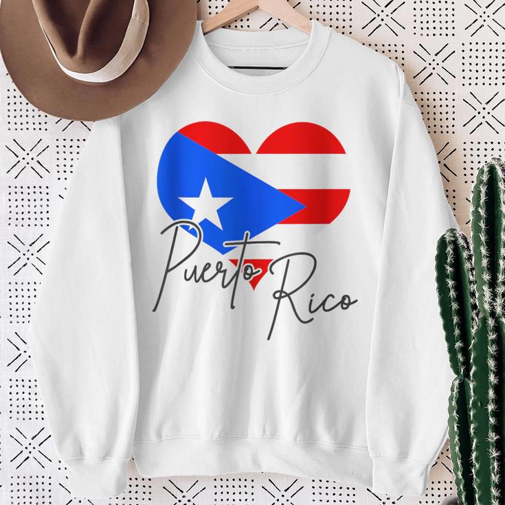 Puerto Rico Flag Heart Cute Puerto Rican Pride Souvenir Sweatshirt Gifts for Old Women