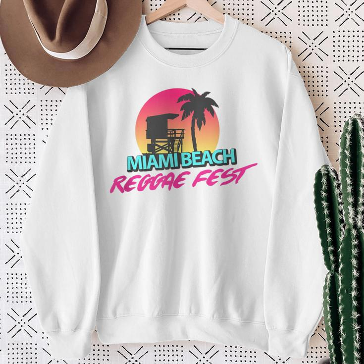 Retro Miami Beach Florida Retro Vintage Style Sweatshirt Gifts for Old Women