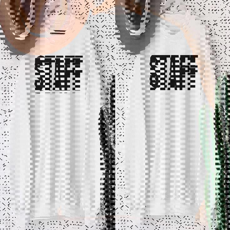 Staff Atrás Negro Texto Uniforme Para Adultos Blanco Camisa de entrenamiento Regalos para ancianas