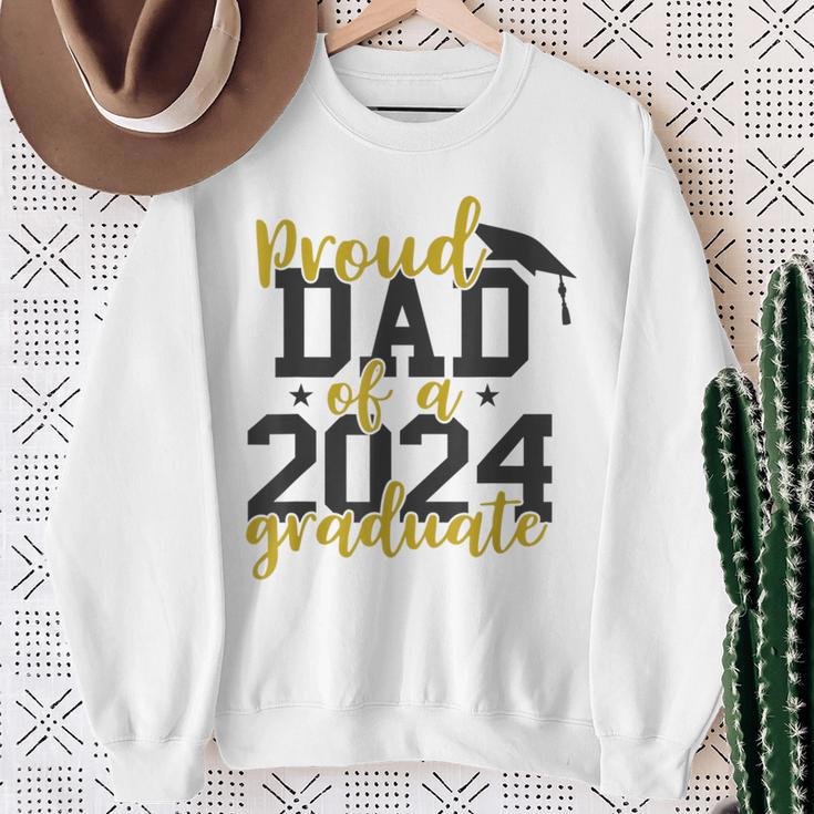 Stolzer Papa Einer Klasseon 2024 Absolventen-Abschluss Sweatshirt Geschenke für alte Frauen