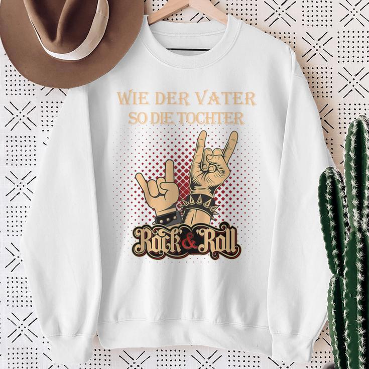 Wie Derater So Die Tochter Papa Opa Rock & Rollatertag Raglan Sweatshirt Geschenke für alte Frauen