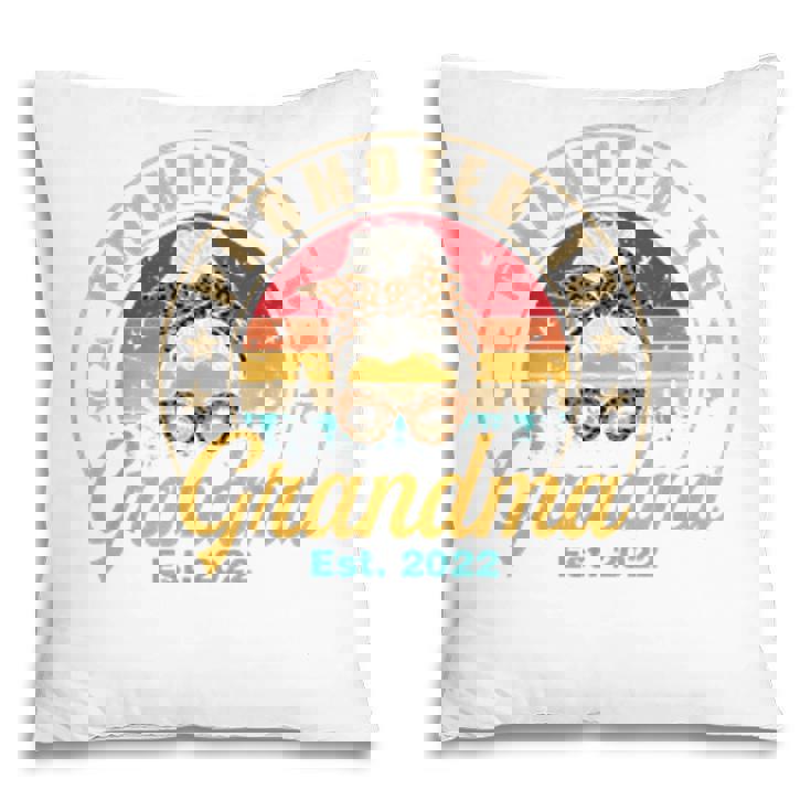 Promoted To Grandma Est 2022 Women Retro First Time Grandma  Pillow