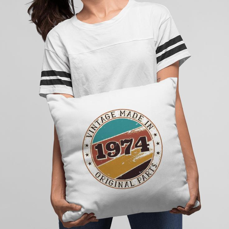 47Th Birthday Retro Vintage 47 Years Old Made In 1974 Gift Pillow