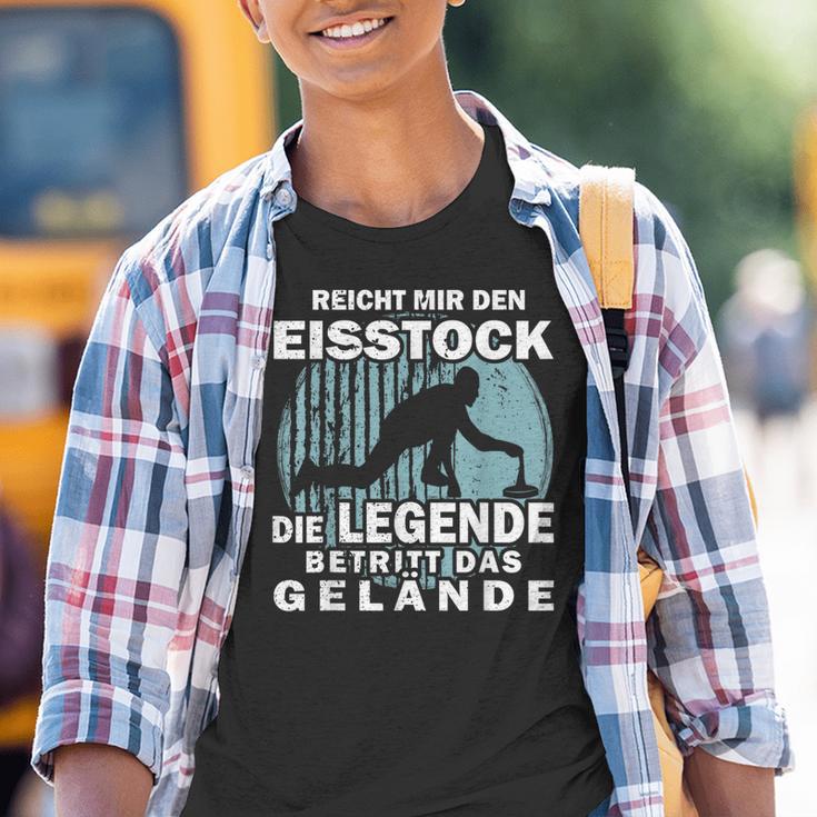 Reicht Mir Den Eisstock Protection Kinder Tshirt