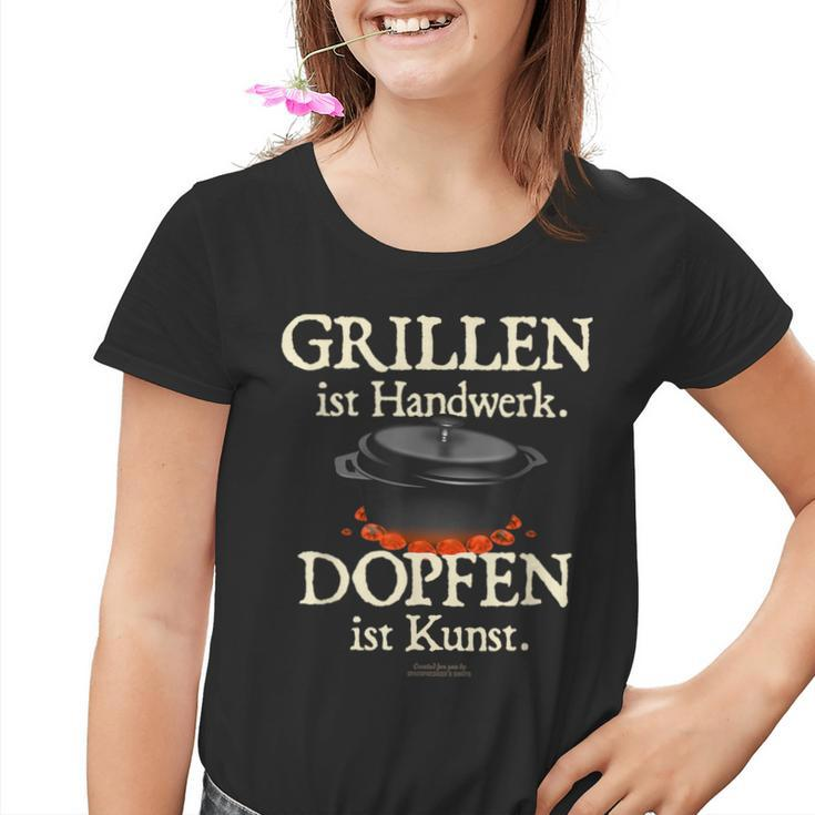 Dutch Oven Saying Grillen Ist Handwerk Dopfen Ist Kunst Kinder Tshirt