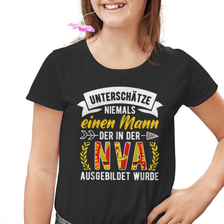 Nva Underschätze Niemals Einen Manneteran East Ddr Ossi Kinder Tshirt