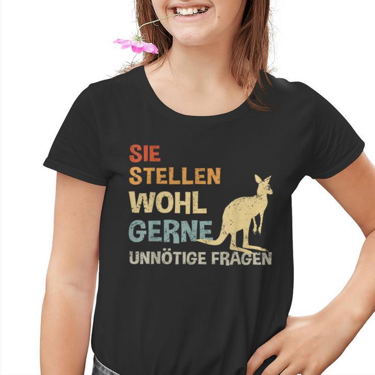 Sie Stellen Wohl Gerne Unnecessary Fragen Retro Kangaroo S Kinder Tshirt