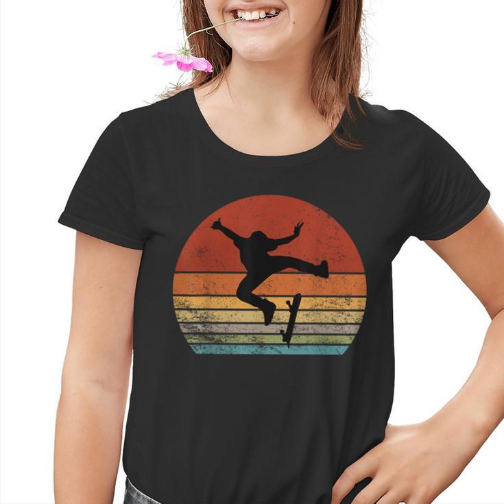 Skaters Having Fun Retro Sunset Skateboard N Skater Kinder Tshirt