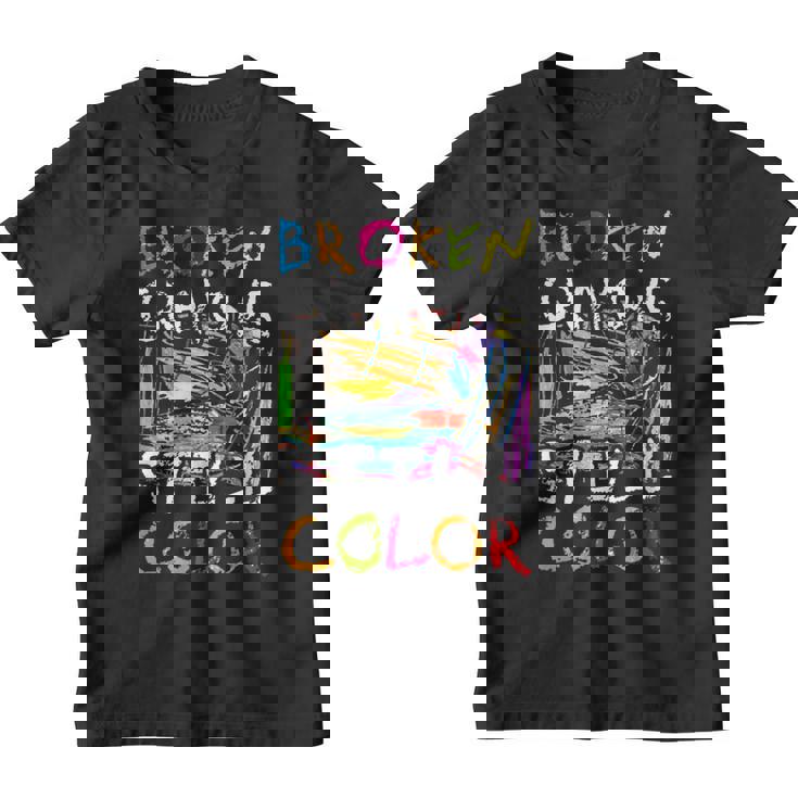 Los Crayones Rotos Siguen Siendo Un Color Divertido Para La Conciencia De La Salud Mental Camiseta niño