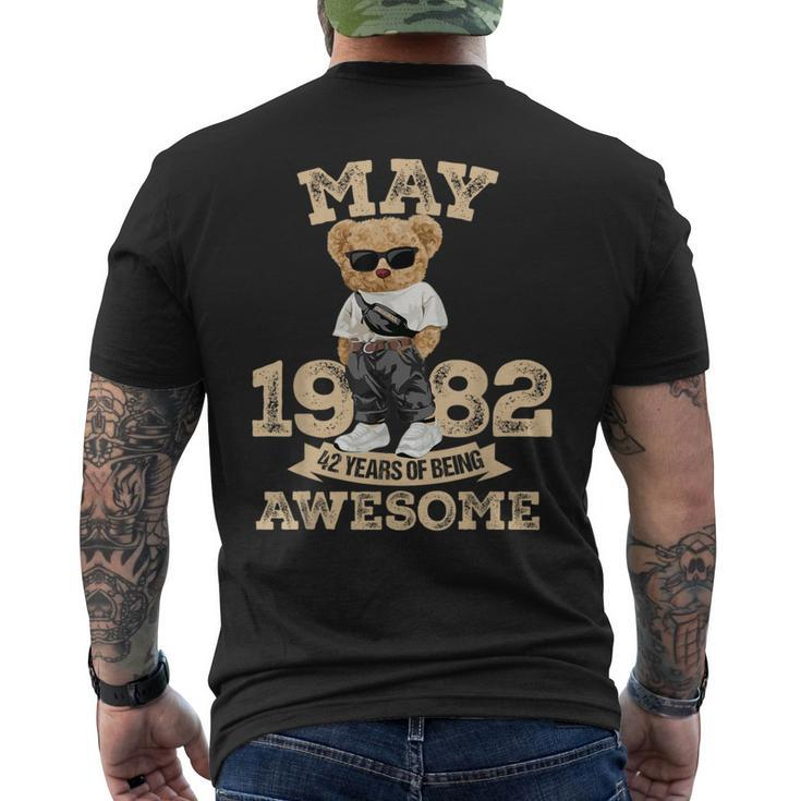 42 Years Of Being Awesome May 1982 Cool 42Nd Birthday Men's T-shirt Back Print