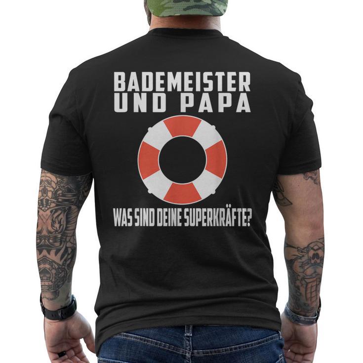 Bademeister Papa Was Sind Deine Superkräfte Schwimmbad T-Shirt mit Rückendruck