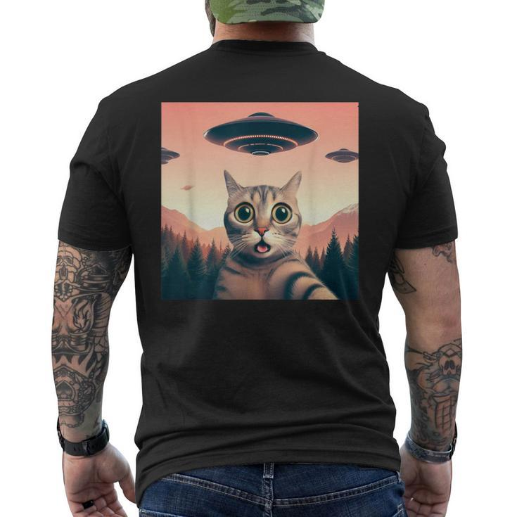 Cat Selfie With Ufo Cat Lover Meme Men's T-shirt Back Print