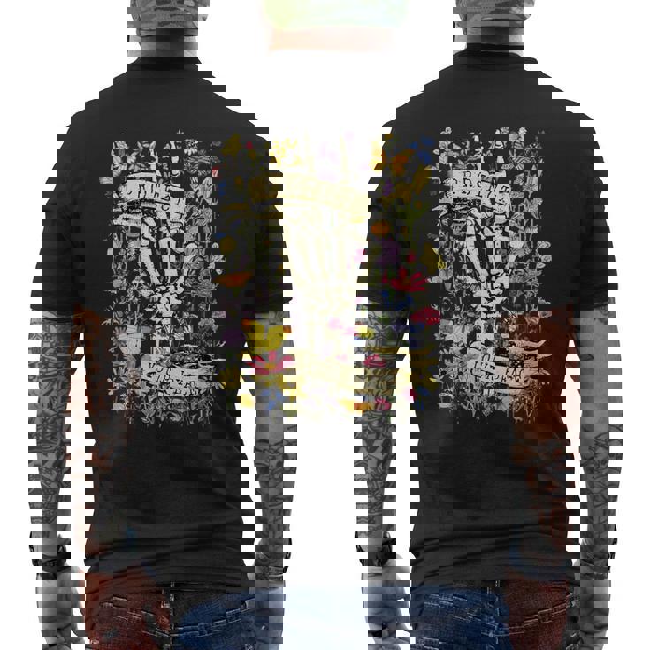 Concienciación De La Salud Mental De Flores Silvestres Retro Protect Your Peace Camiseta Hombre Estampado Espalda