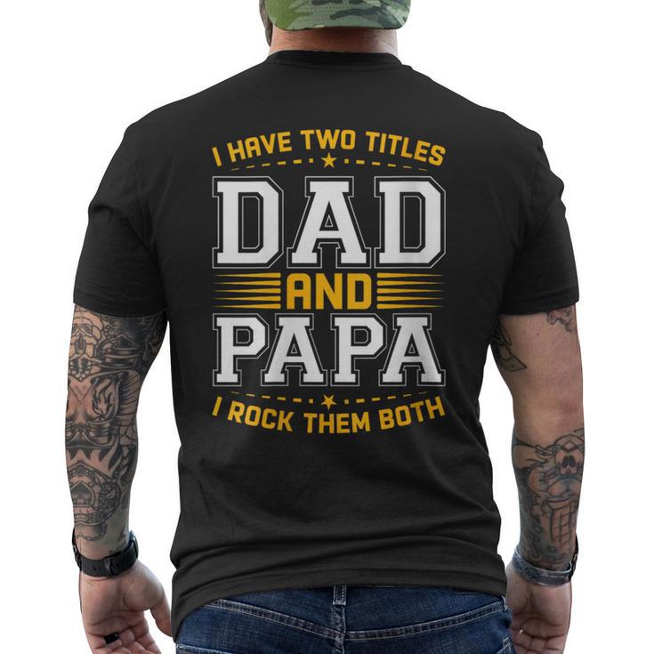 Damen Ich Habe Zwei Titel Papa Und Papa Lustigeratertag Papa Mit-Ausschnitt T-Shirt mit Rückendruck