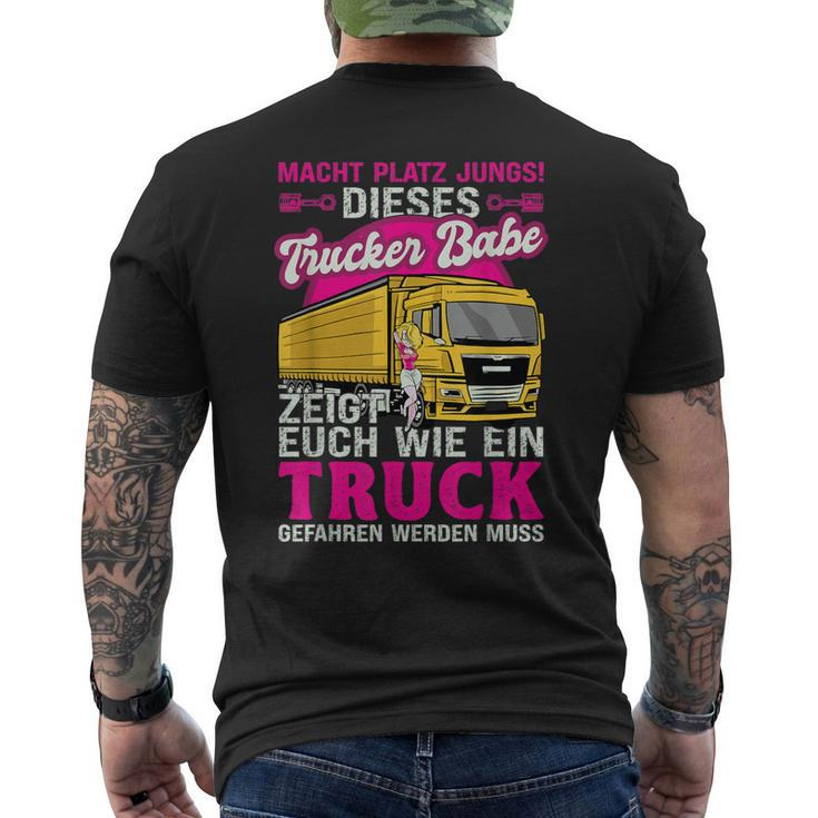 Dieses Trucker Babe Shows Euch Wie Ein Truck Gefahren Wird T-Shirt mit Rückendruck