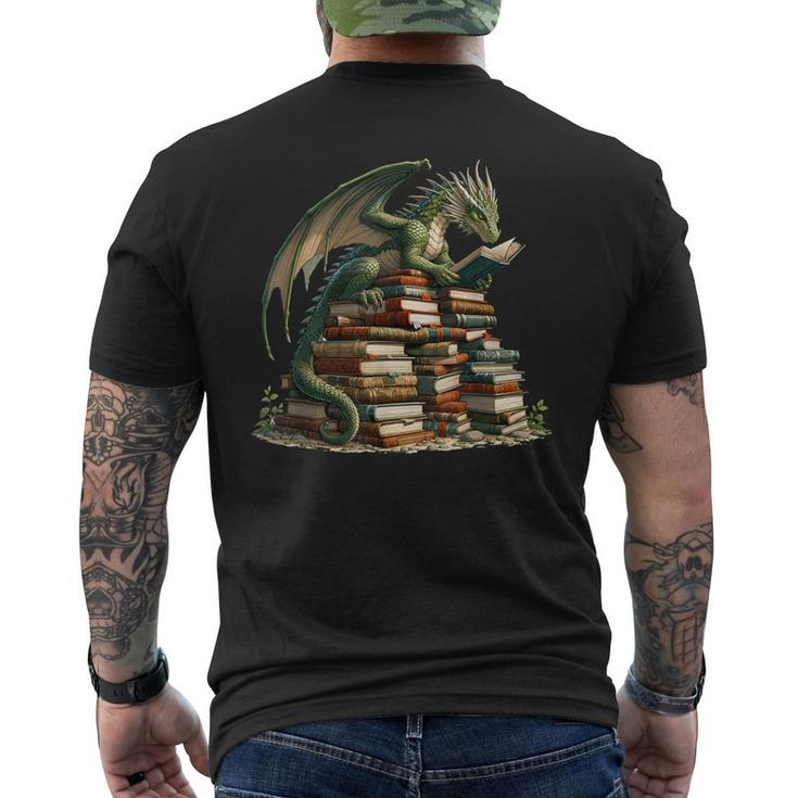 Distressed Bookworm Dragons Reading Book Dragons And Books Men's T-shirt Back Print