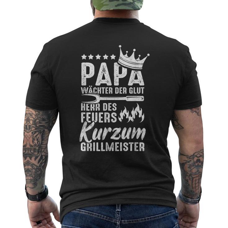 Herren Papa Wächter Der Glut Herr Des Feuers Kurzum Grillmeister T-Shirt mit Rückendruck