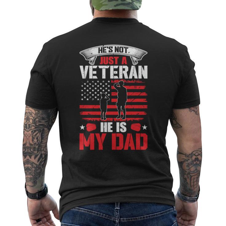 Herren Unterschätzen Niemals Old Manietnam-Veteran Papa Opa T-Shirt mit Rückendruck