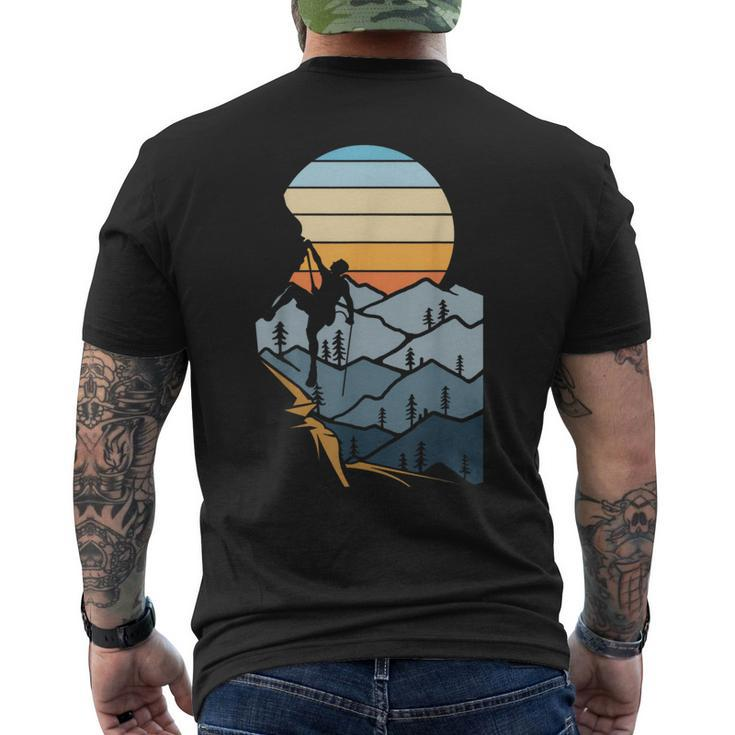 Mountain Climber Boulder Sports Hobby Retro Rock Climbing Men's T-shirt Back Print