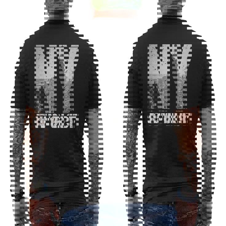 New York City Nyc Ny America Queen's Skyline City Men's T-shirt Back Print