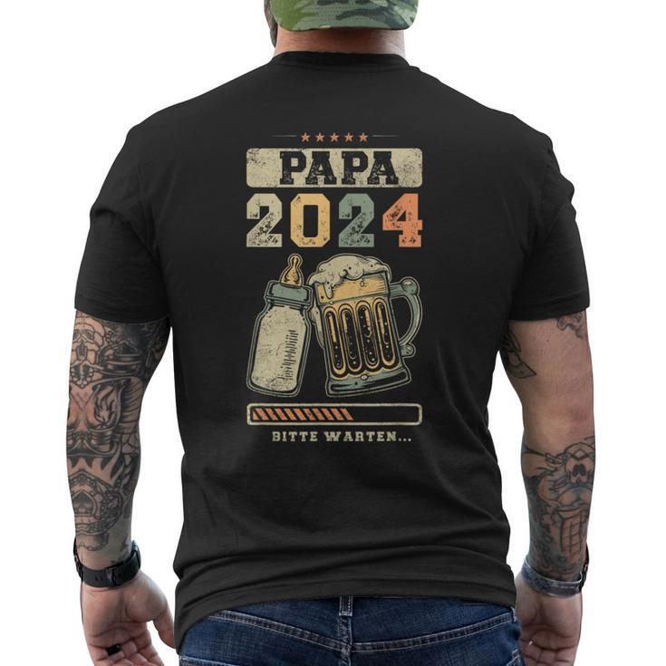 Papa 2024Aterschaft Baby Ankündigung Werdenderater T-Shirt mit Rückendruck