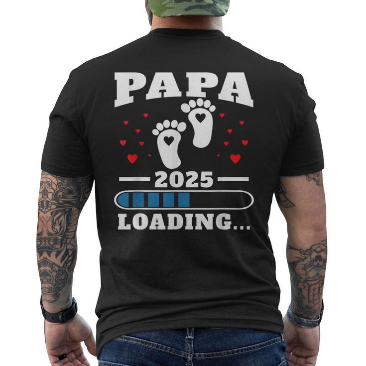 Papa 2025 Lustigesatertagsgeschenk Schwangere T-Shirt mit Rückendruck