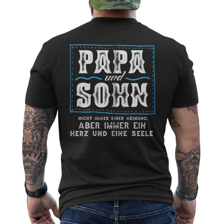 Papa Und Sohnnicht Immer Einer Meinung Aber Herz Und Seele Kapuzenjacke T-Shirt mit Rückendruck