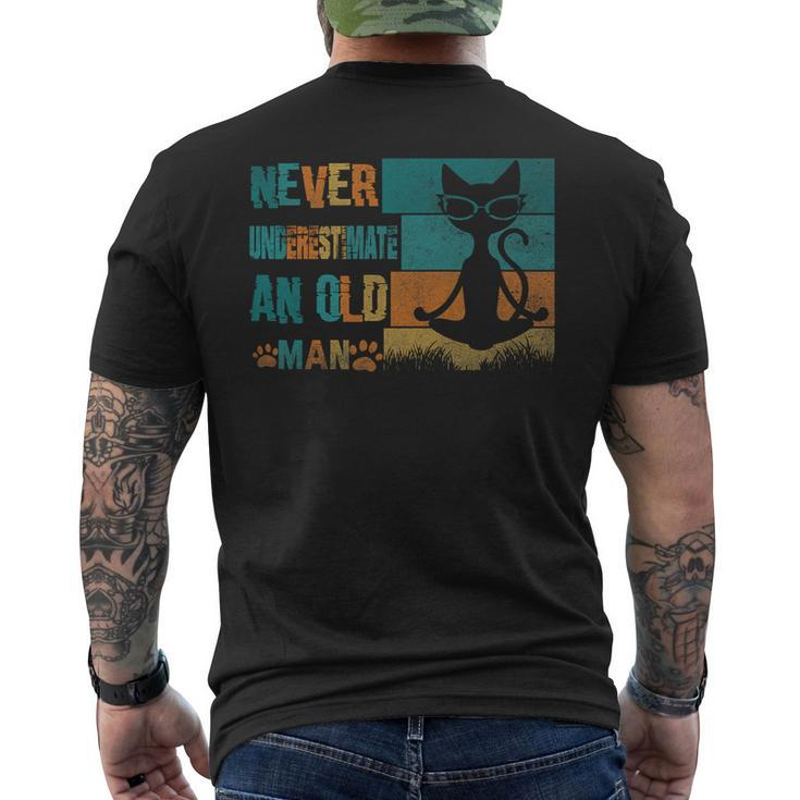 Retro Cat Meditation Never Underestimate An Old Man Men's T-shirt Back Print