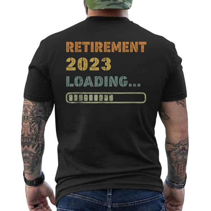 Retro Retirement 2023 Loading Retired Countdown Retiring Men's T-shirt Back Print