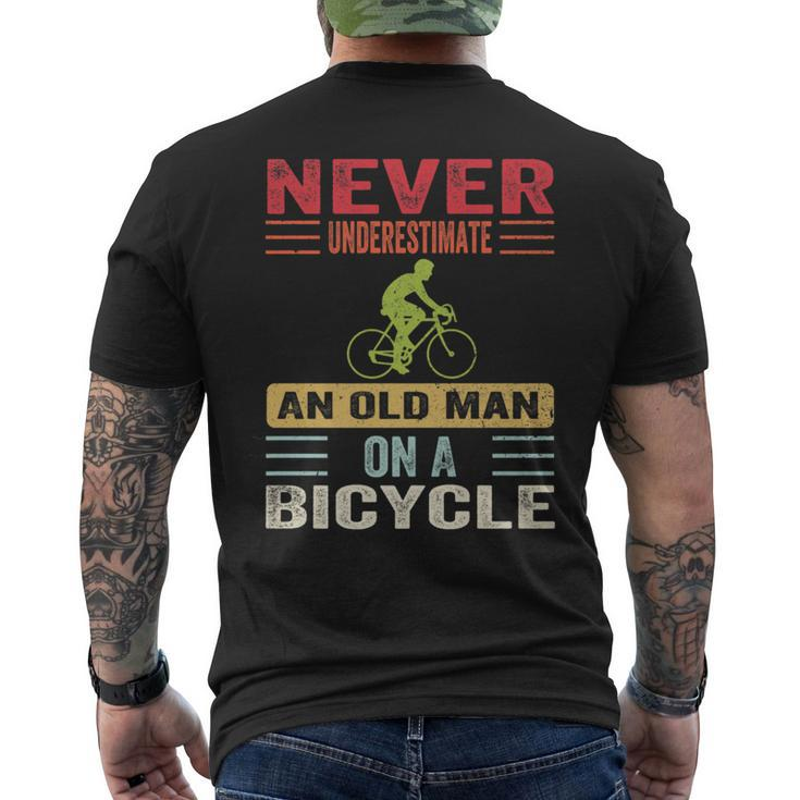 Never Underestimate An Old Man On A Bicycle Cycling Retro Men's T-shirt Back Print